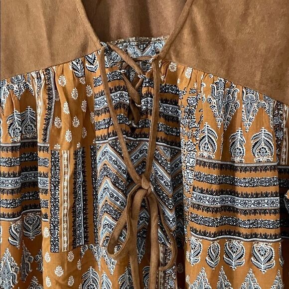 NEW Cotton Bleu Boho Lace Up Cotton Top - Picture 2 of 8